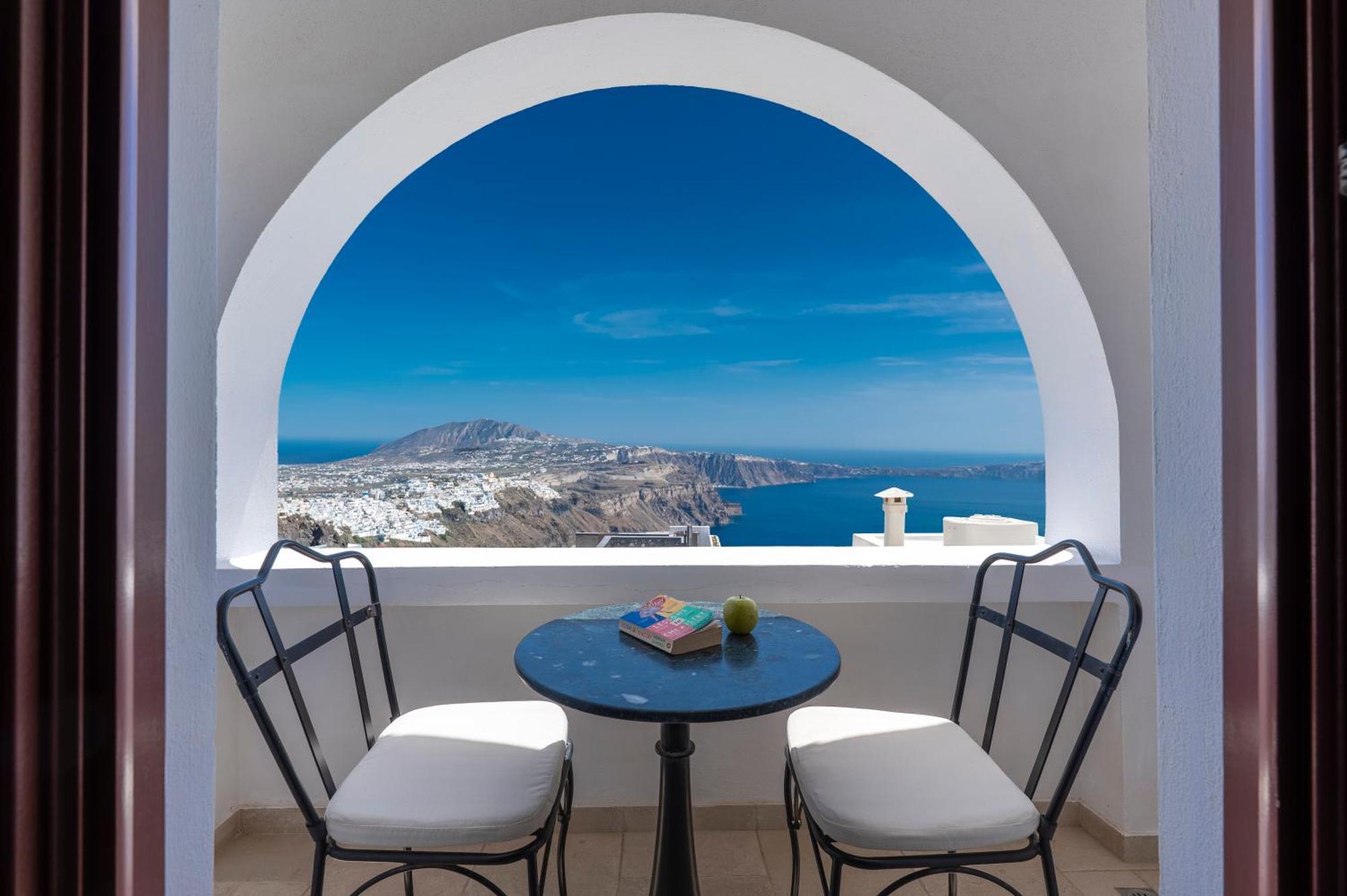 Meroviglia Boutique * Imerovigli (Santorini)